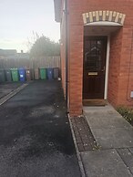 Beautiful 1-bed House in Manchester