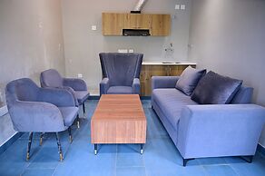 Hibiscus LakeView Hotel