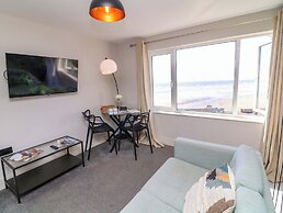 Apt 8 @ Hunter's Quay