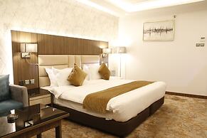 Dan Golden Hotel & Lounge