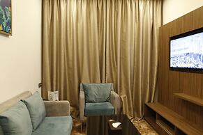 Dan Golden Hotel & Lounge