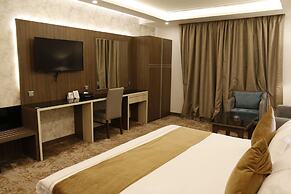 Dan Golden Hotel & Lounge
