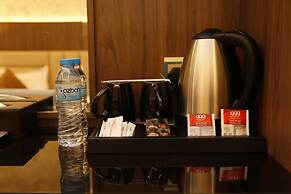Dan Golden Hotel & Lounge