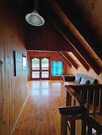 Koromiri Bungalow