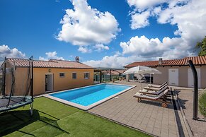 Holiday Home Aurea