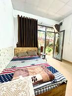 Lake View Homestay