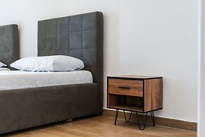 White Hill Suite by PS