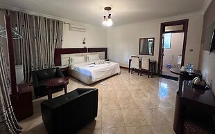 Nejobugg palace hotel
