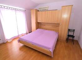 Apartments Trogrlić