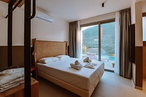 Theros Villas With Private Pool