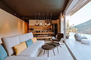 Theros Villa Complex With Private Pools