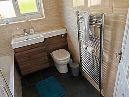 3bed Full House - Free Parking - Family Friendly!