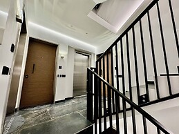 Adige Apartments