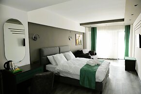 Aybek Ratio Hotel