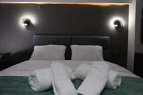 Aybek Ratio Hotel