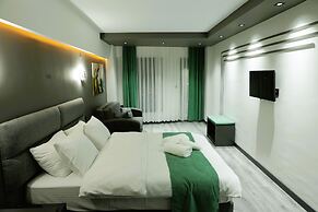 Aybek Ratio Hotel