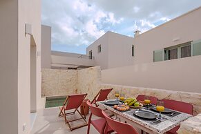 Sugarwhite Suites