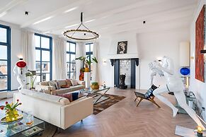 Luxurious Apartment in a Historical Monument