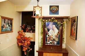 Hotel Sai Varsha