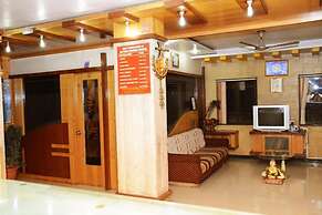 Hotel Sai Varsha