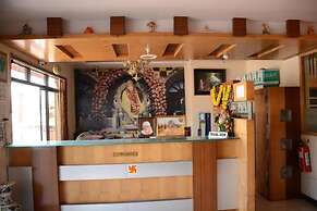 Hotel Sai Varsha