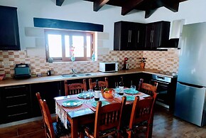 Traditional Villa in Pemonia