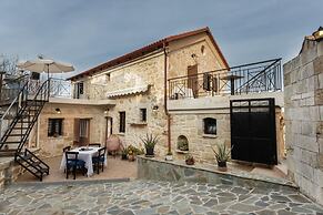 Traditional Stone House Rafael