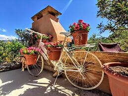 Thymes Traditional House
