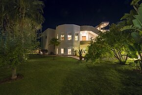 Villa Elina Luxury Residence