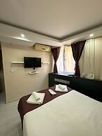 ASMALI PERA HOTEL