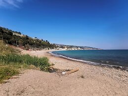 House - Sleeps 5, Scenic Views, Fireplace & Garden