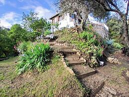 House - Sleeps 5, Scenic Views, Fireplace & Garden