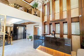 Hotel Golden Aura