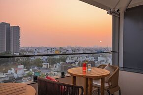 Hotel Golden Aura
