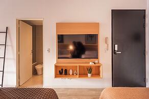 CloudBA Thames Soho Apartments