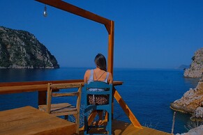 Glamping Canvas Butterfly Valley