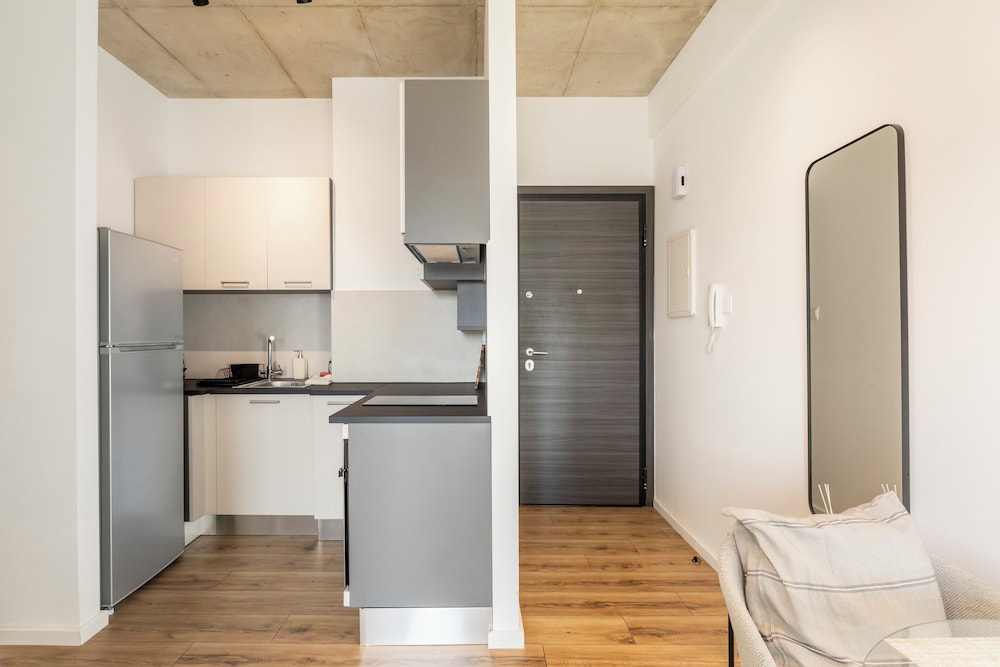 Yamas Urban Living Platinum Key