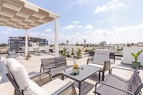 Yamas Urban Living Platinum Key