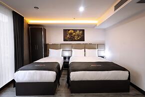 Meyzi Hotel