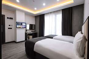 Meyzi Hotel
