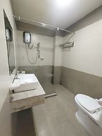 Purple Star Hotel