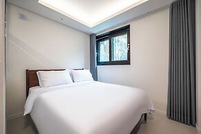 Bluebird Hotel