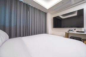 Bluebird Hotel