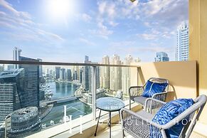 LUX  The JW Marina Studio