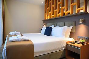 New wave apart hotel