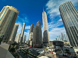 WelHome - Luxurious 2BR Apt in Forte T1 Downtown