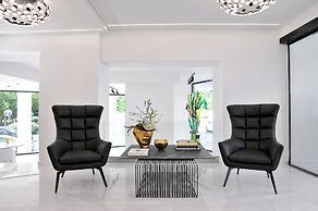 The Athenaeum Luxury Hotel