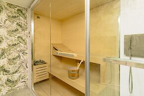 The Athenaeum Luxury Hotel