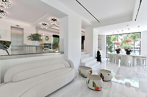 The Athenaeum Luxury Hotel