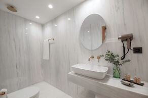 The Athenaeum Luxury Hotel